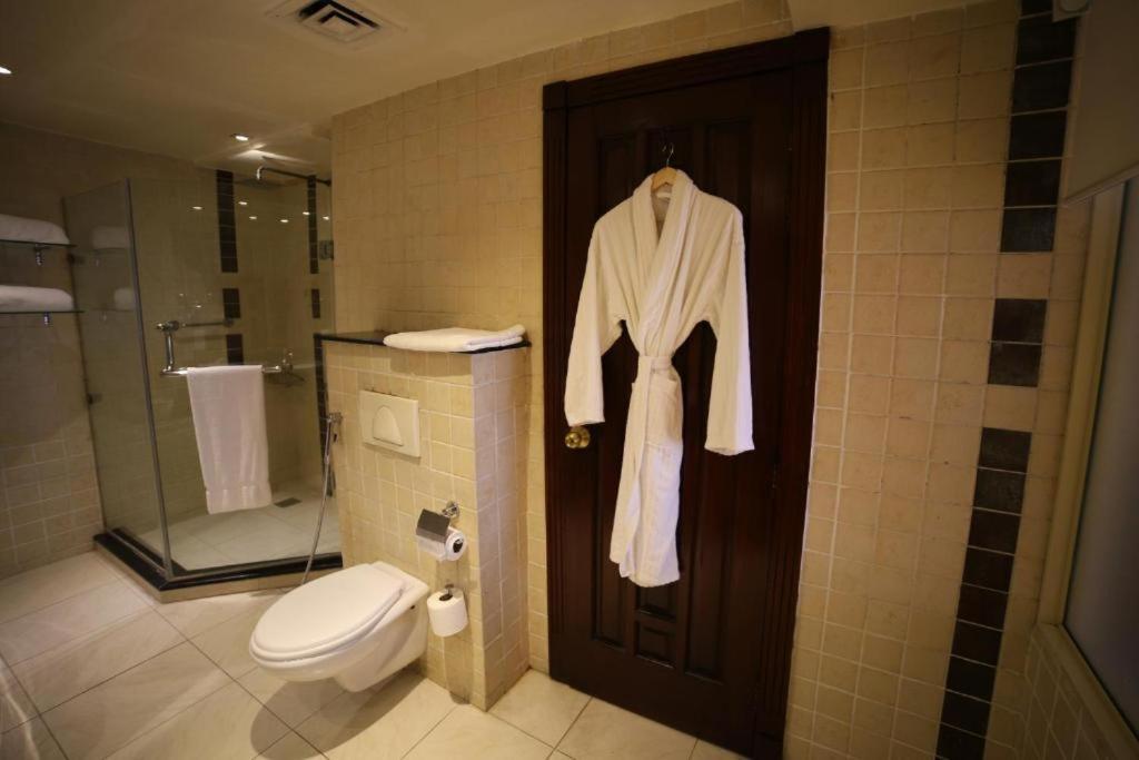 Park Lane Hotel Lahore Bagian luar foto